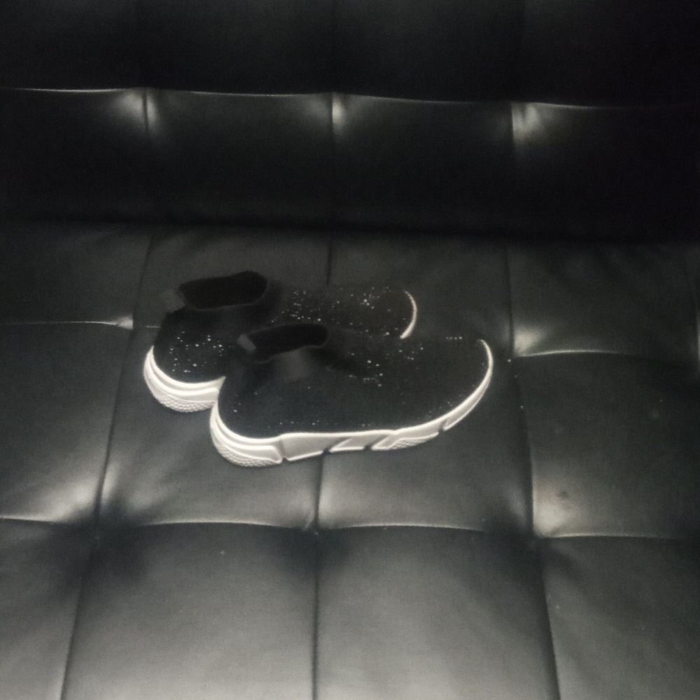Black and white Azalea Wang shoe size 8